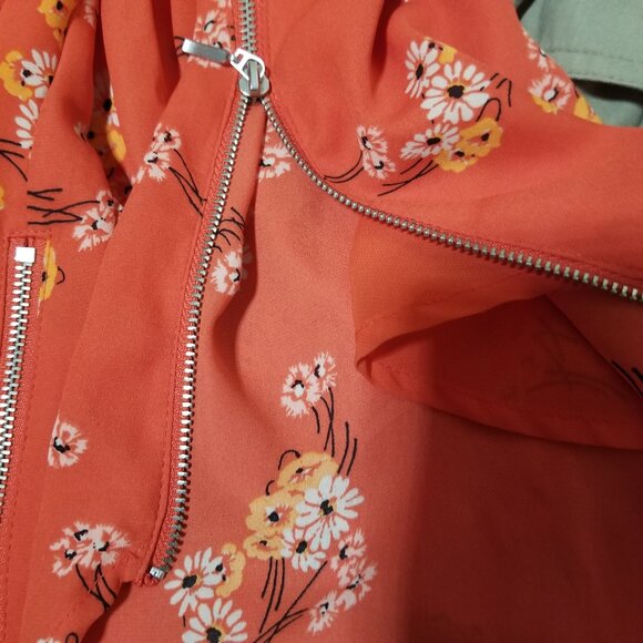 Maurices Tank Top Women's Medium Orange Floral Blouse - Picture 3 of 9